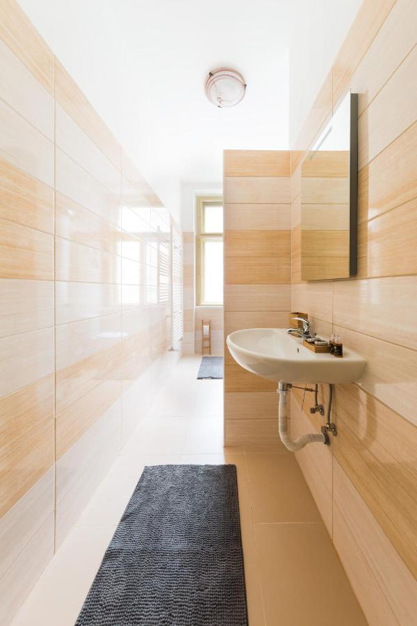 Boheme Apartment Prague Three Ngoại thất bức ảnh